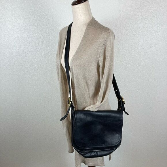 Vintage Coach Patricia Saddle Flap Bag Black Leather Crossbody Messenger 9951 - Picture 2 of 12